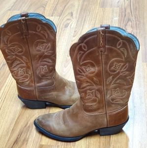 Women's Ariat Heritage Western Boot Size 8.5